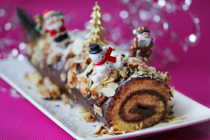 Bûche au chocolat et ses paillettes de crêpes dentelle