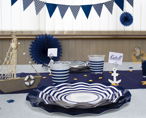 Décoration de fête sur le thème de la mer & bleu marine