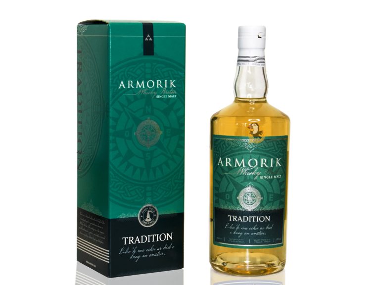 ⇒ Whisky Breton Single Malt Armorik