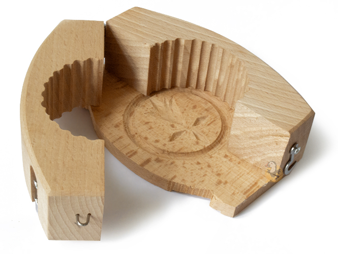 ⇒ Moule à Beurre Rond décor breton Hermine - Tempête de l'Ouest