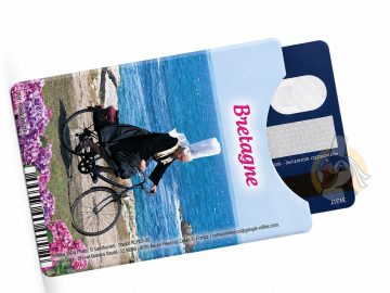 Alternative view of Etui protège carte bancaire bigoudène