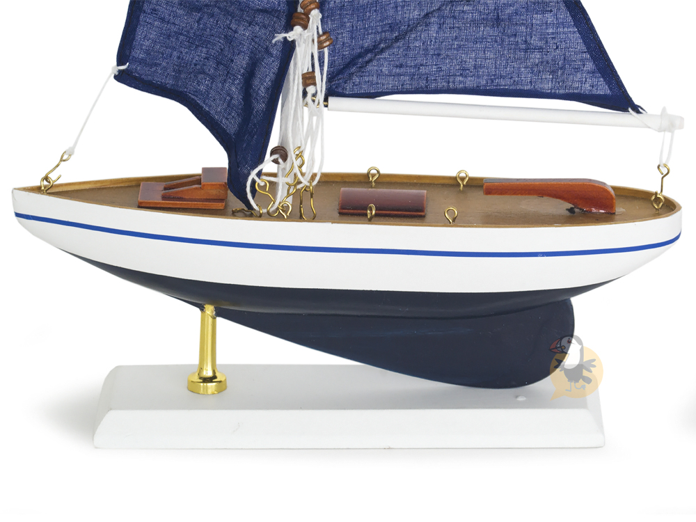 ⇒ Maquette bateau voilier en bois bleu marine - 34 x 24 cm