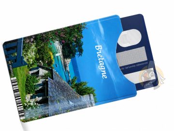 Alternative view of Etui protège carte bancaire - Maison bretonne