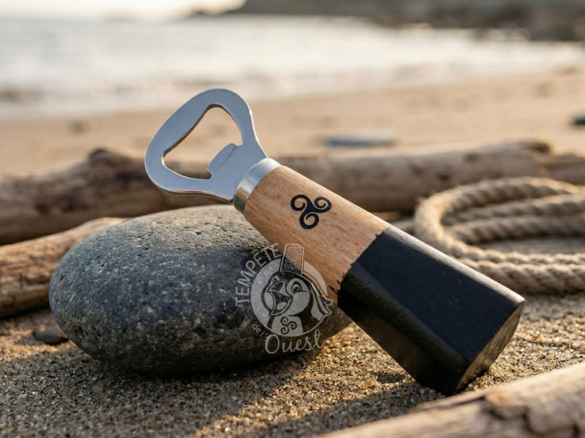 PROMO -20% ! Décapsuleur Triskell en bois – Image 2