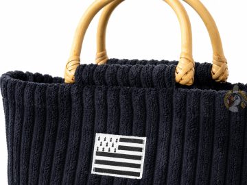 Grand sac drapeau breton en velours côtelé et anses en rotin – Image 3