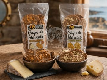 Alternative view of Chips de blé noir au Cantal gratiné et pointe d'ail - 70g